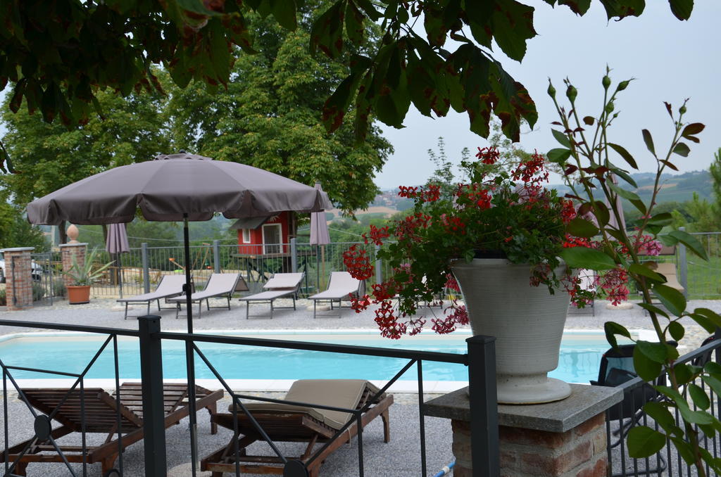Cascina Castagneto Hotell CastellʼAlfero Eksteriør bilde