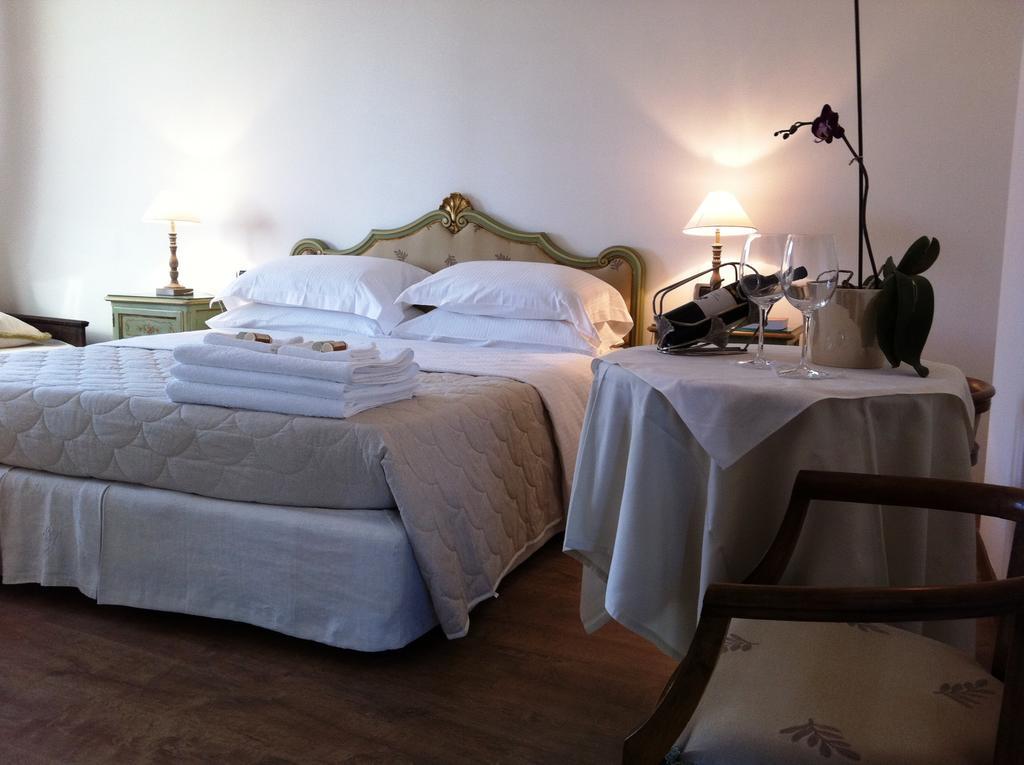 Cascina Castagneto Hotell CastellʼAlfero Rom bilde