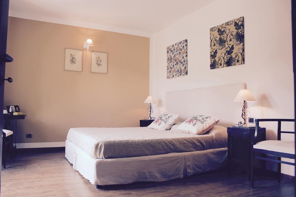 Cascina Castagneto Hotell CastellʼAlfero Eksteriør bilde