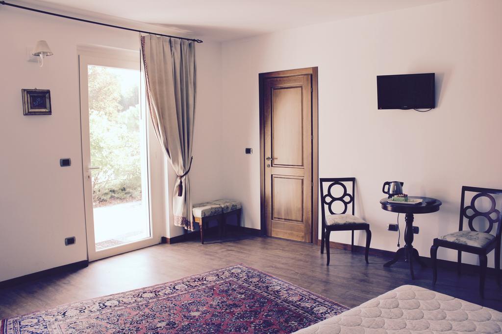 Cascina Castagneto Hotell CastellʼAlfero Eksteriør bilde