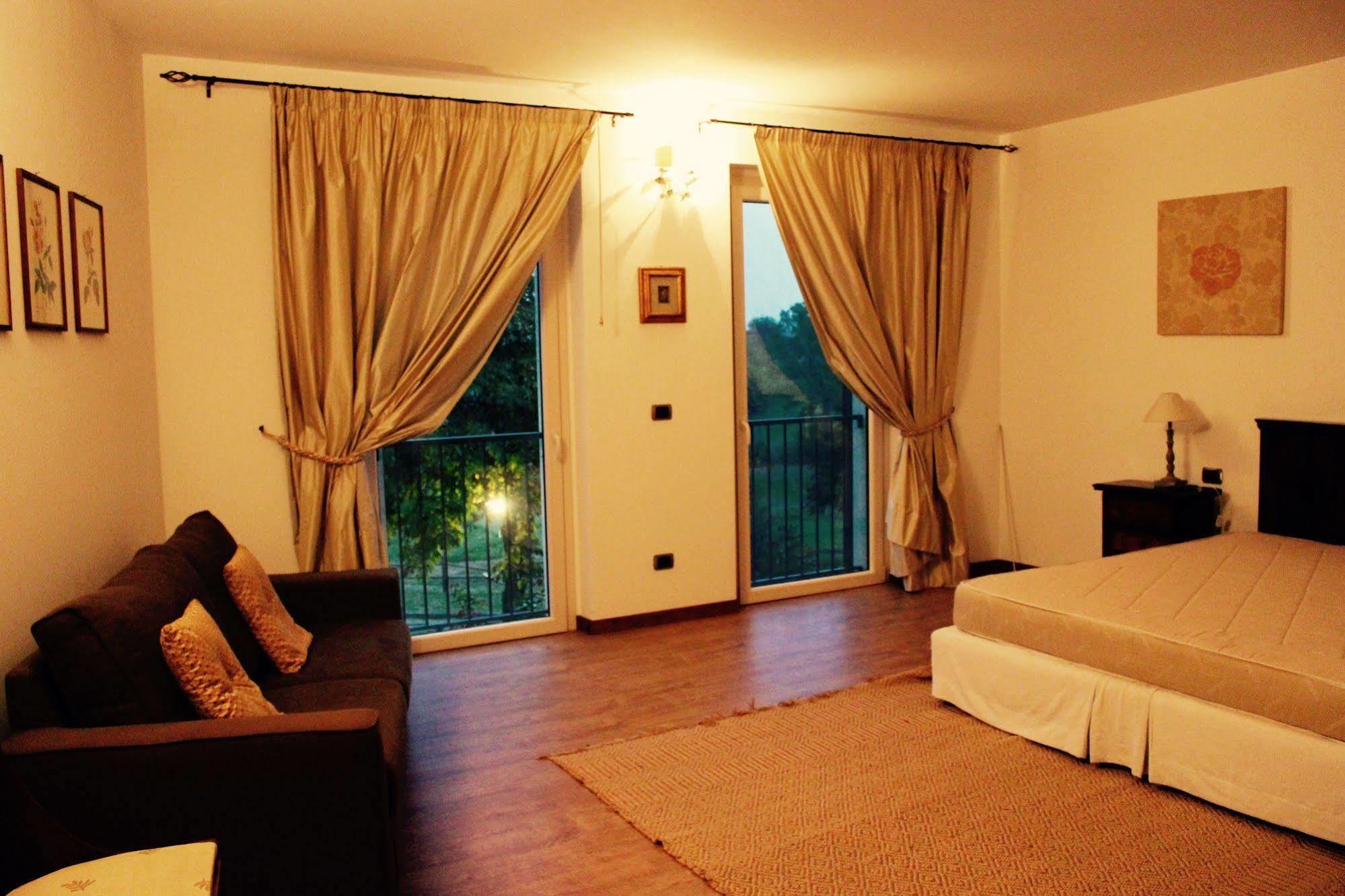 Cascina Castagneto Hotell CastellʼAlfero Eksteriør bilde