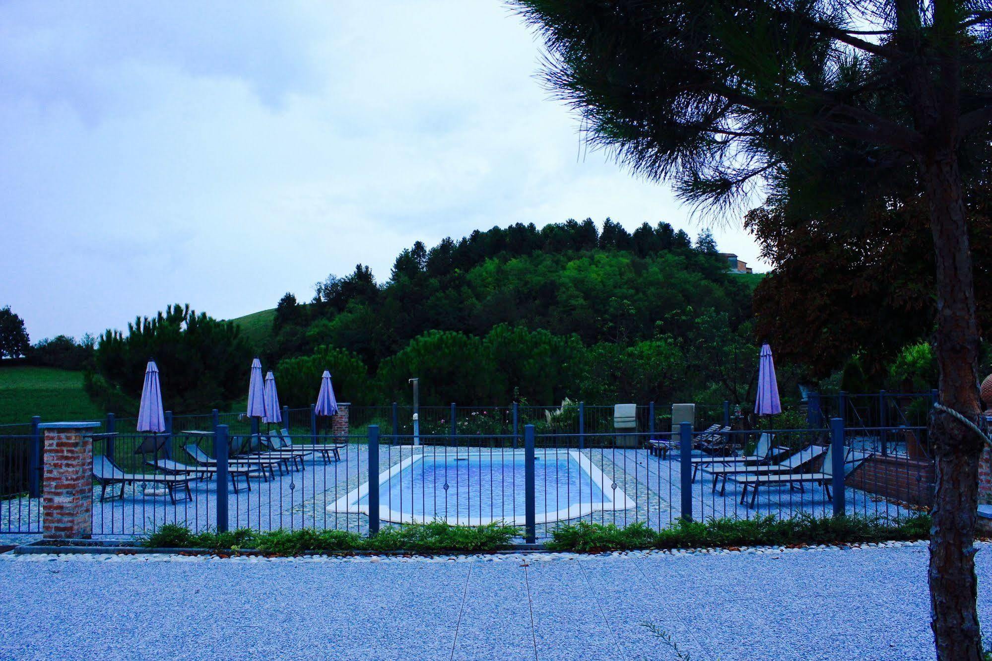 Cascina Castagneto Hotell CastellʼAlfero Eksteriør bilde